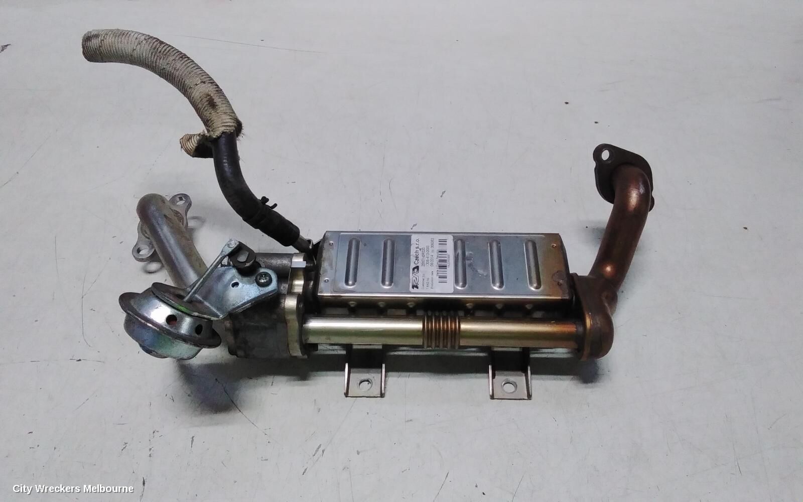 TOYOTA RAV4 2015 Cooler
