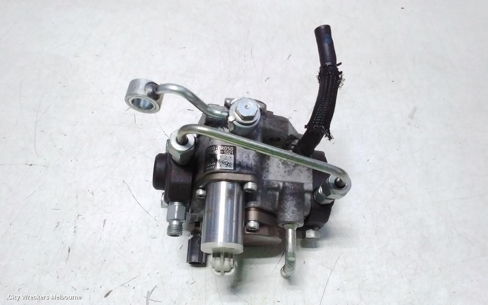 TOYOTA RAV4 2015 Injector Pump