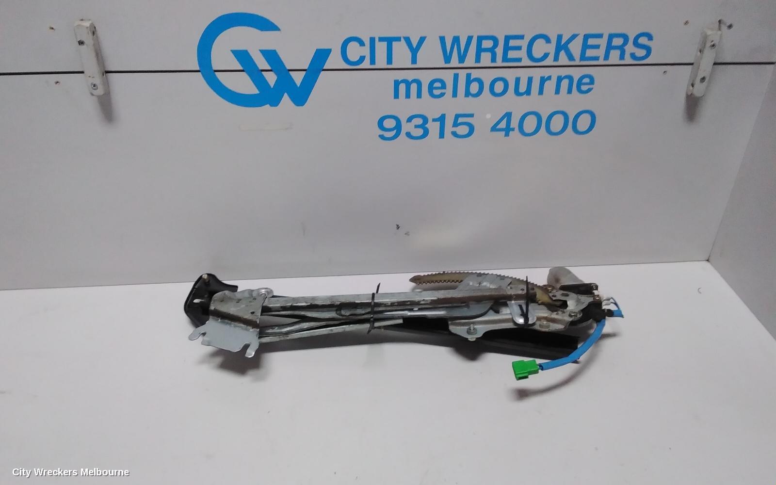 SUBARU FORESTER 2006 Left Front Window Reg/Motor