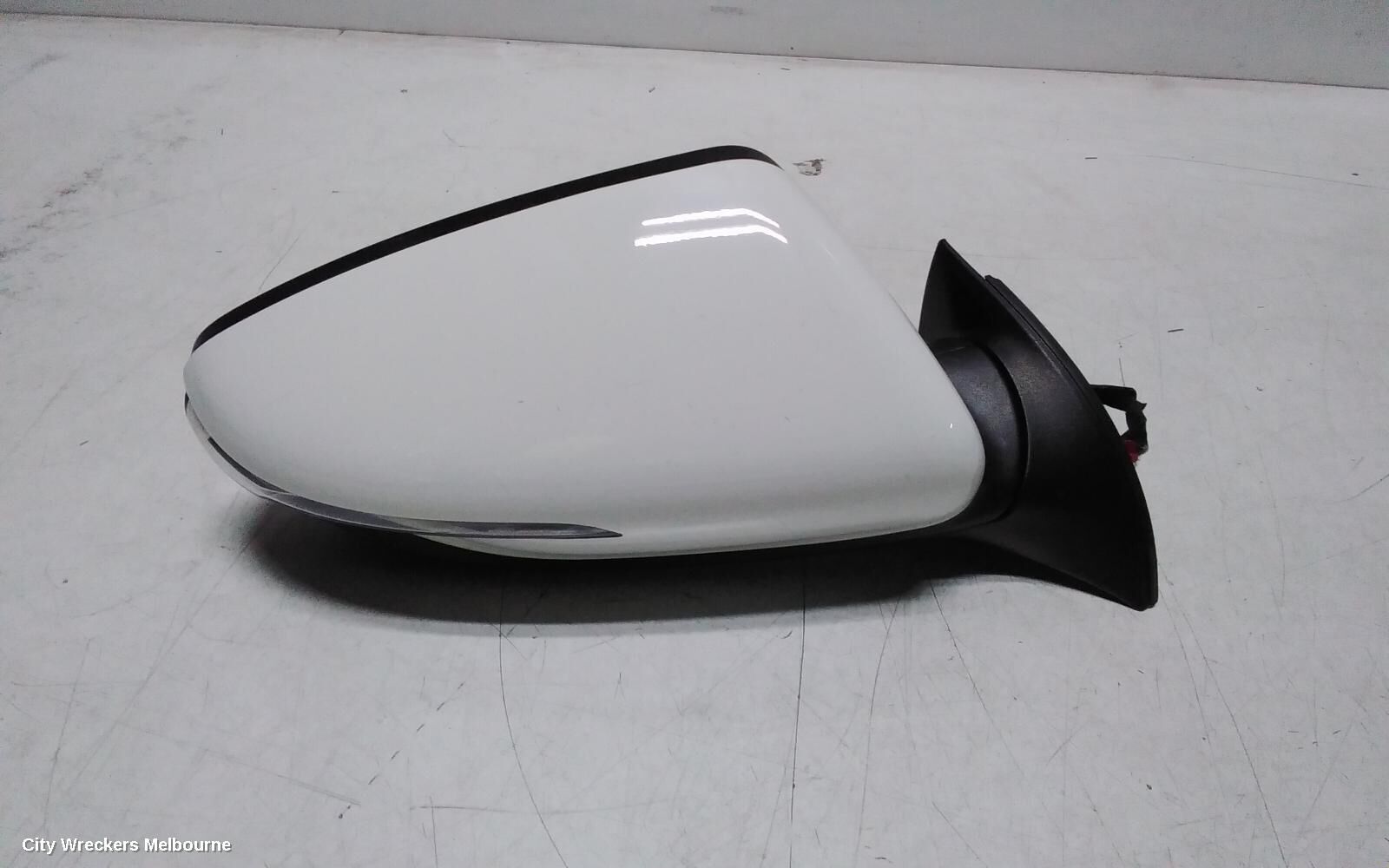 KIA CERATO 2018 Right Door Mirror