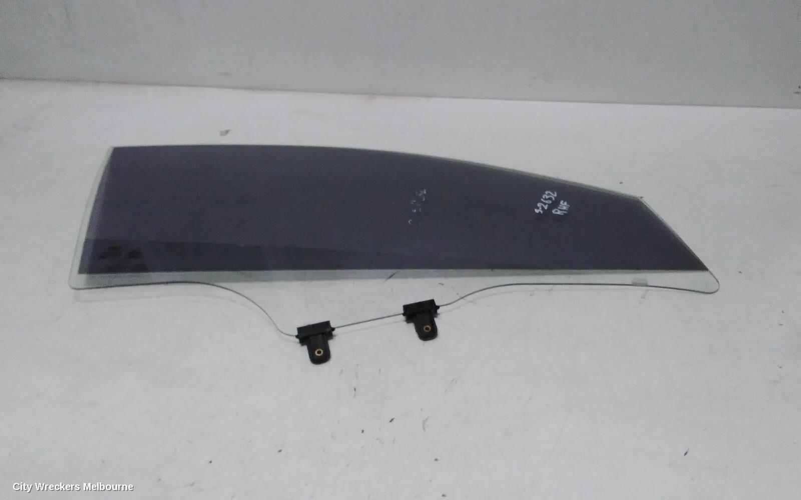 KIA STONIC 2022 Right Front Door Window