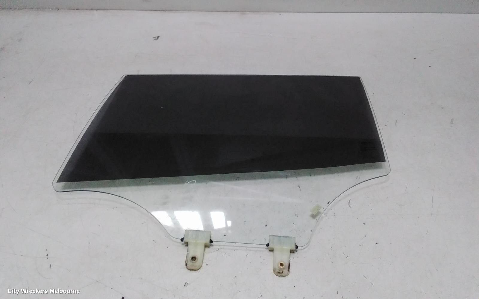 KIA STONIC 2022 Left Rear Door Window