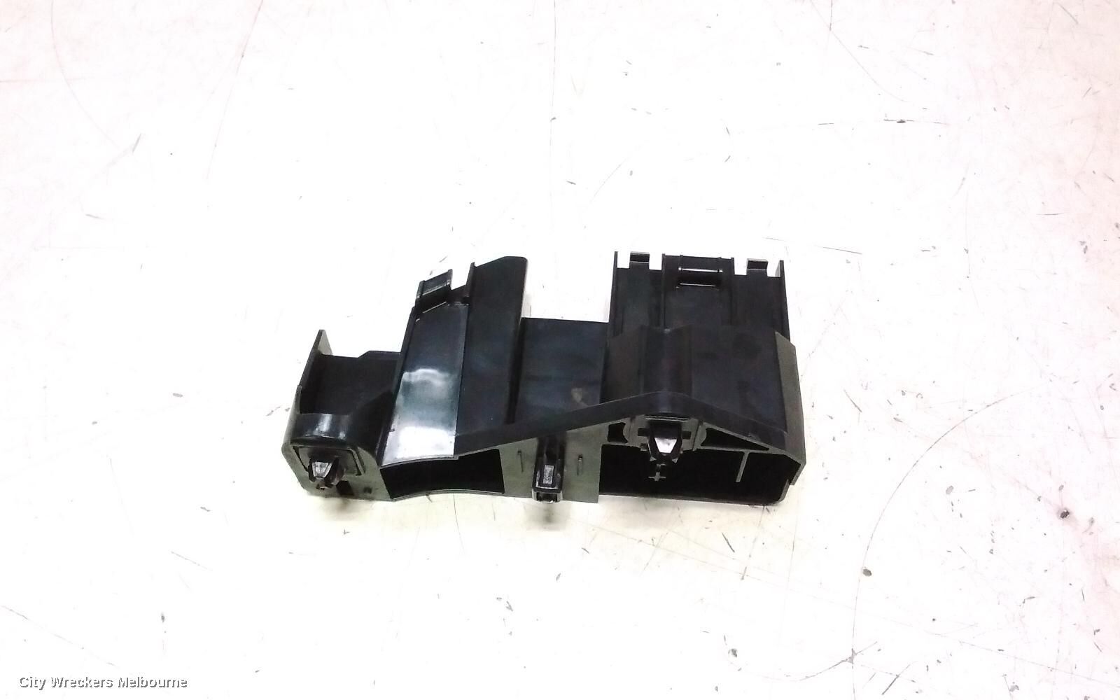 SUZUKI SWIFT, FZ, 02/11-03/17, RHR Bracket under the RHS Tailight: 150007