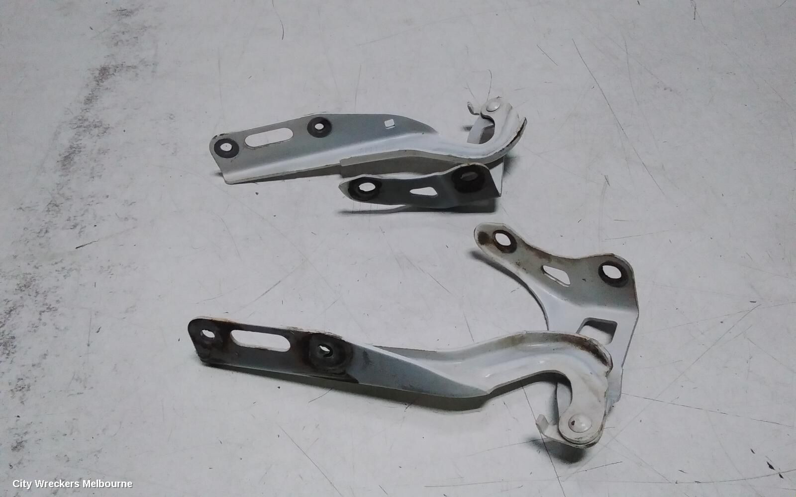 HONDA CITY 2010 Bonnet Hinge/Strut