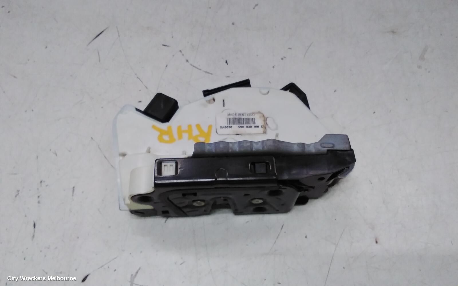 VOLKSWAGEN AMAROK 2012 Door/Boot/Gate Lock, RIGHT REAR DOOR LOCK, P/N 5N0839016D, 2H, 10/10-09/22