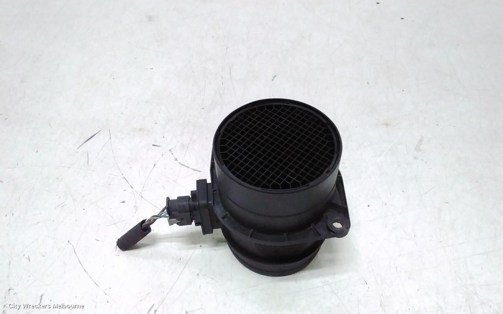 VOLKSWAGEN AMAROK 2012 Air Flow Meter