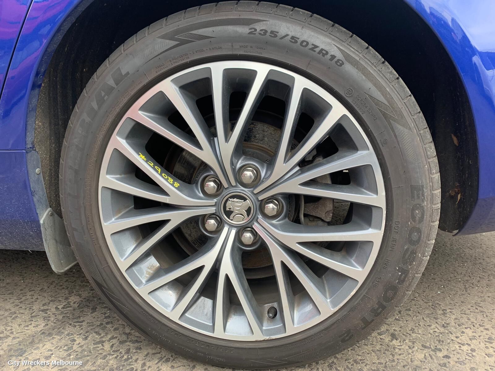 HOLDEN COMMODORE 2016 Caliper