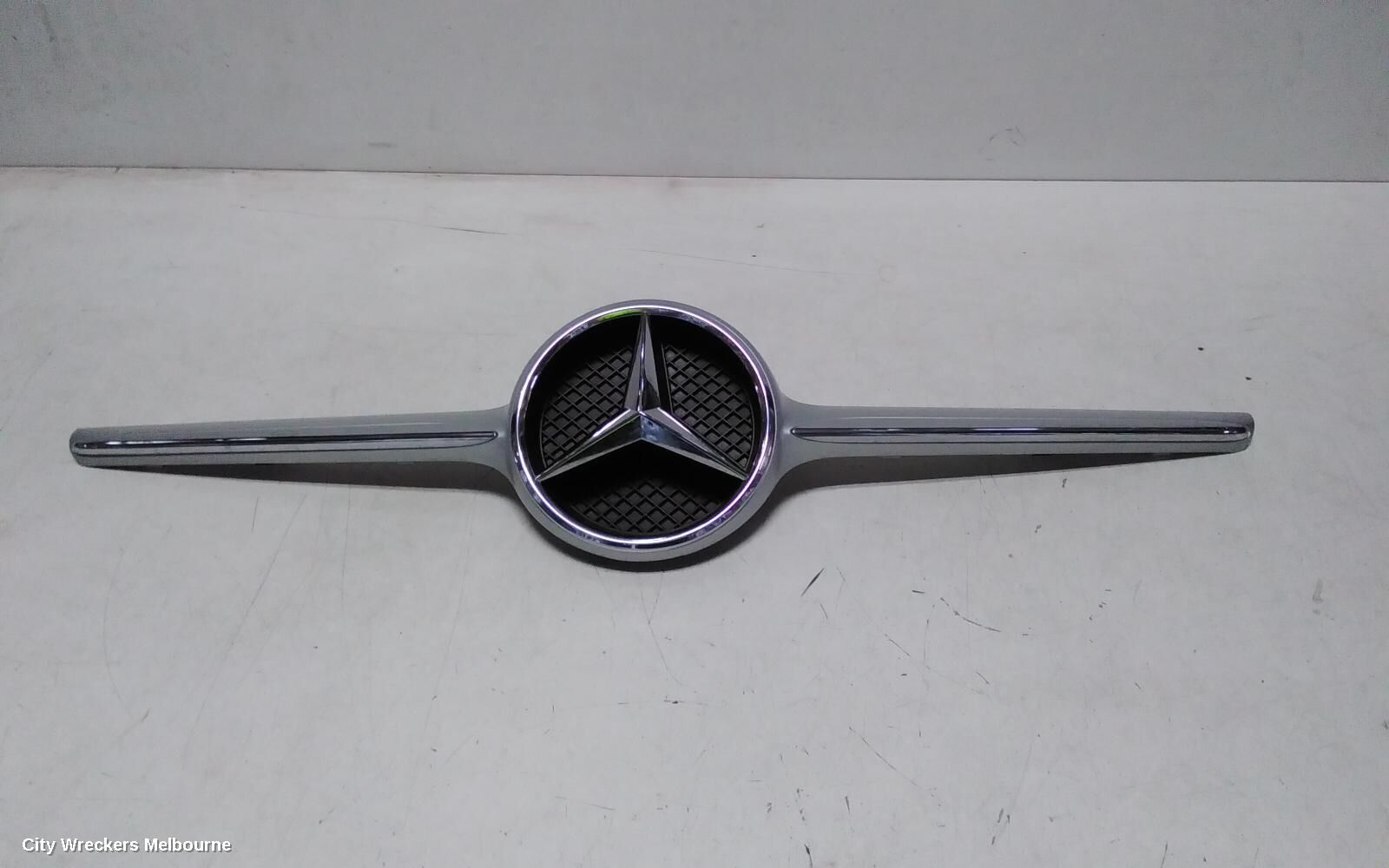 MERCEDES CLA CLASS 2015 Grille
