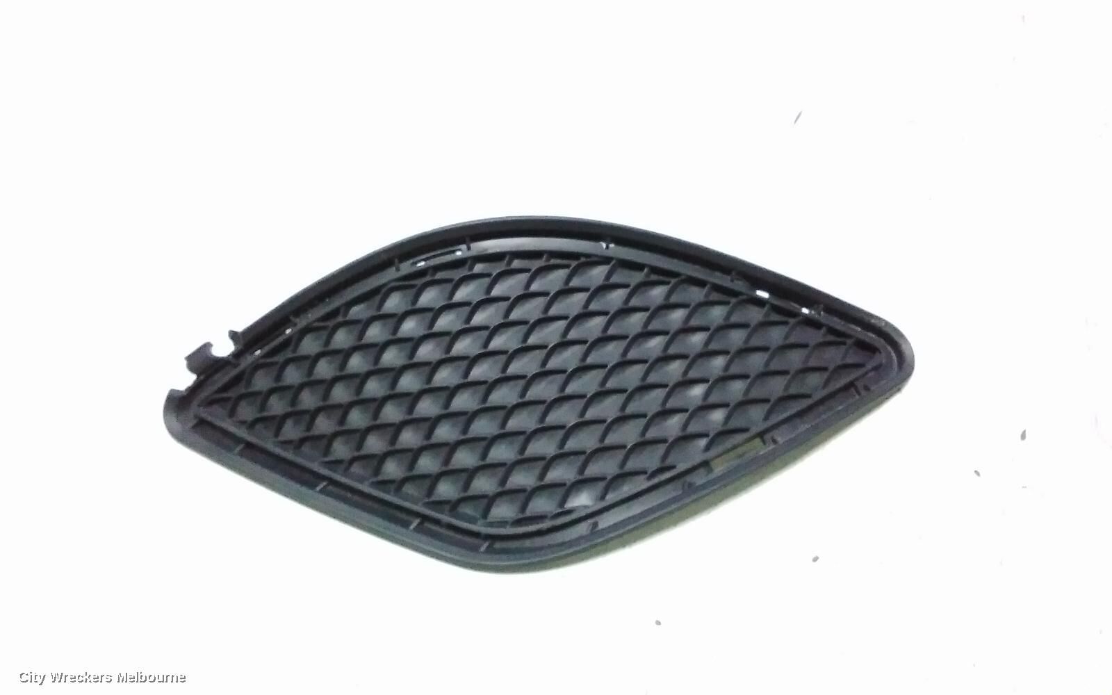 MERCEDES CLA CLASS 2015 Grille