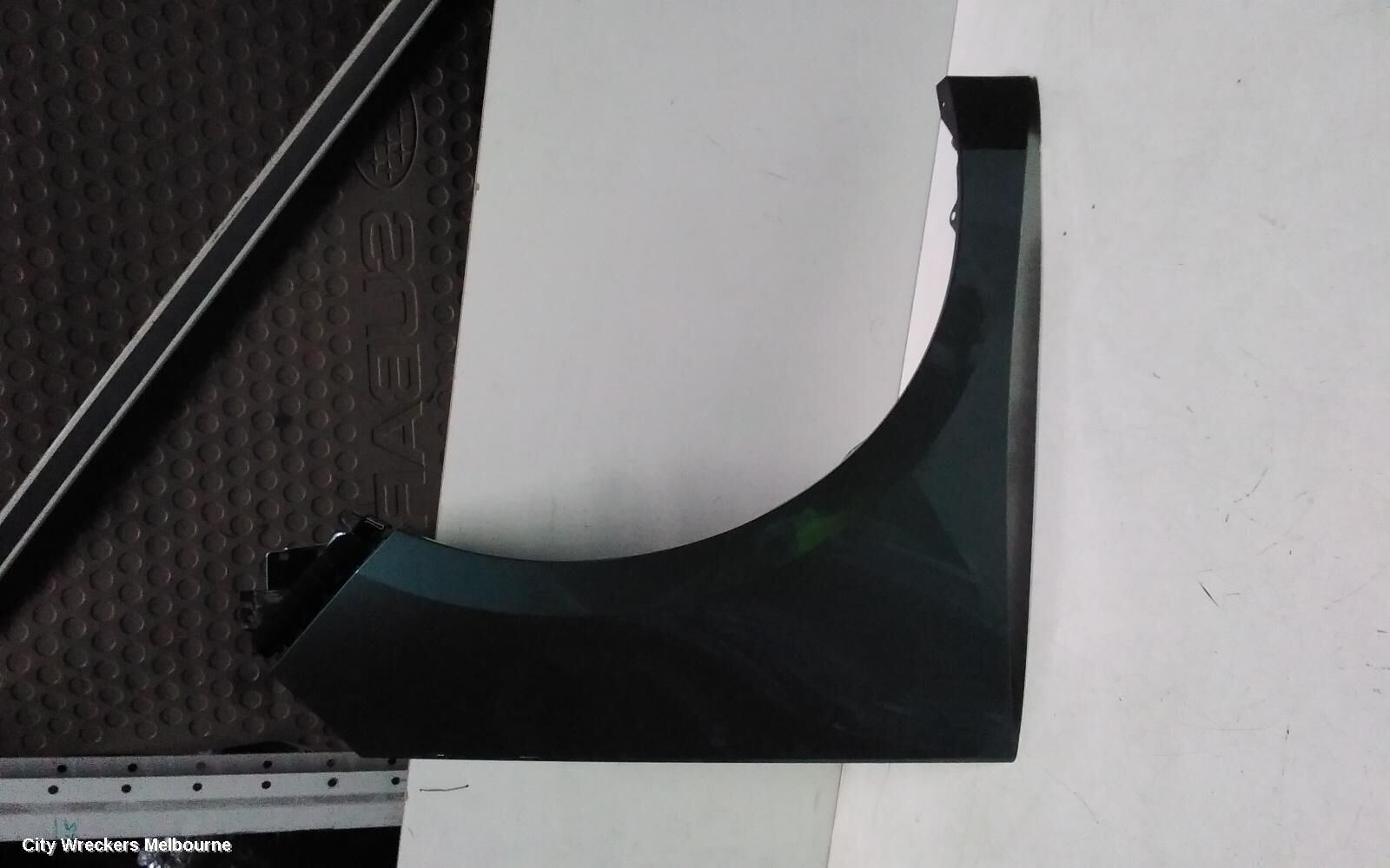 JAECOO J5 2026 Right Guard