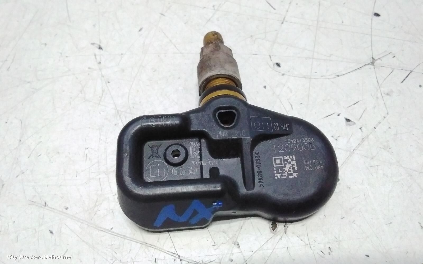 LEXUS NX, AGZ/AYZ 02/14-12/21, 10R035437 Tyre Pressure: 151652