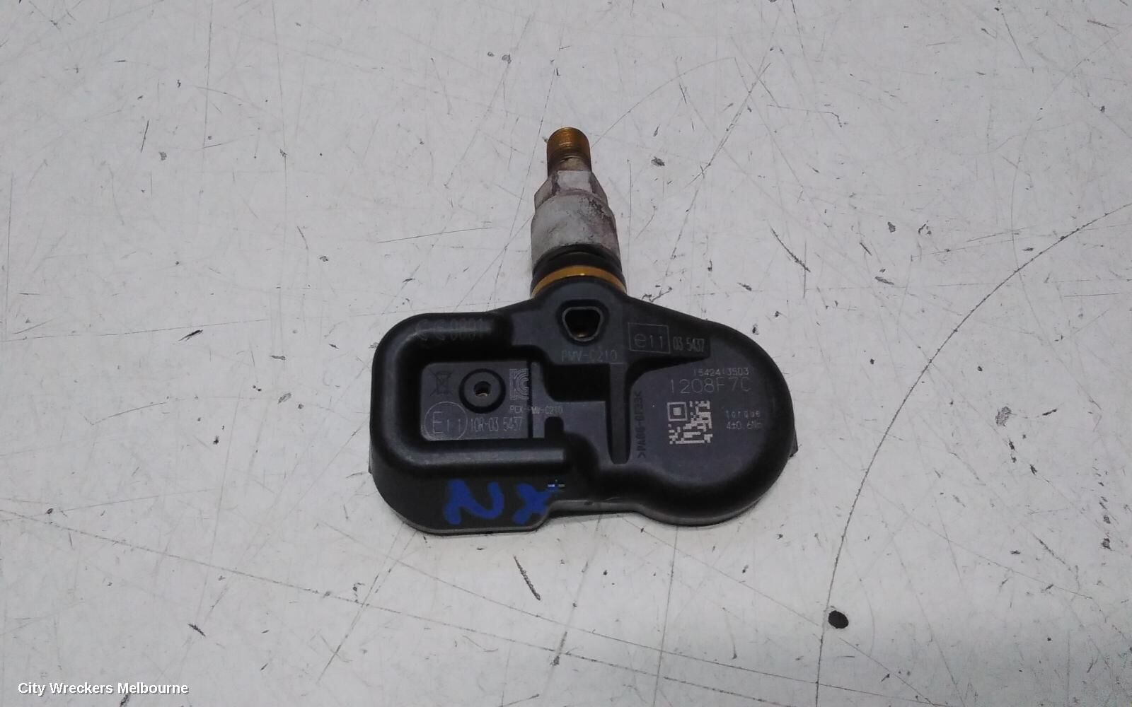 LEXUS NX, AGZ/AYZ 02/14-12/21, 10R035437 Tyre Pressure: 151654