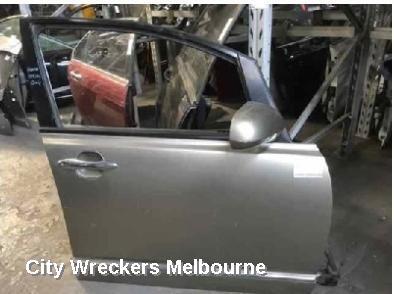 HONDA ODYSSEY 2004 Right Front Door