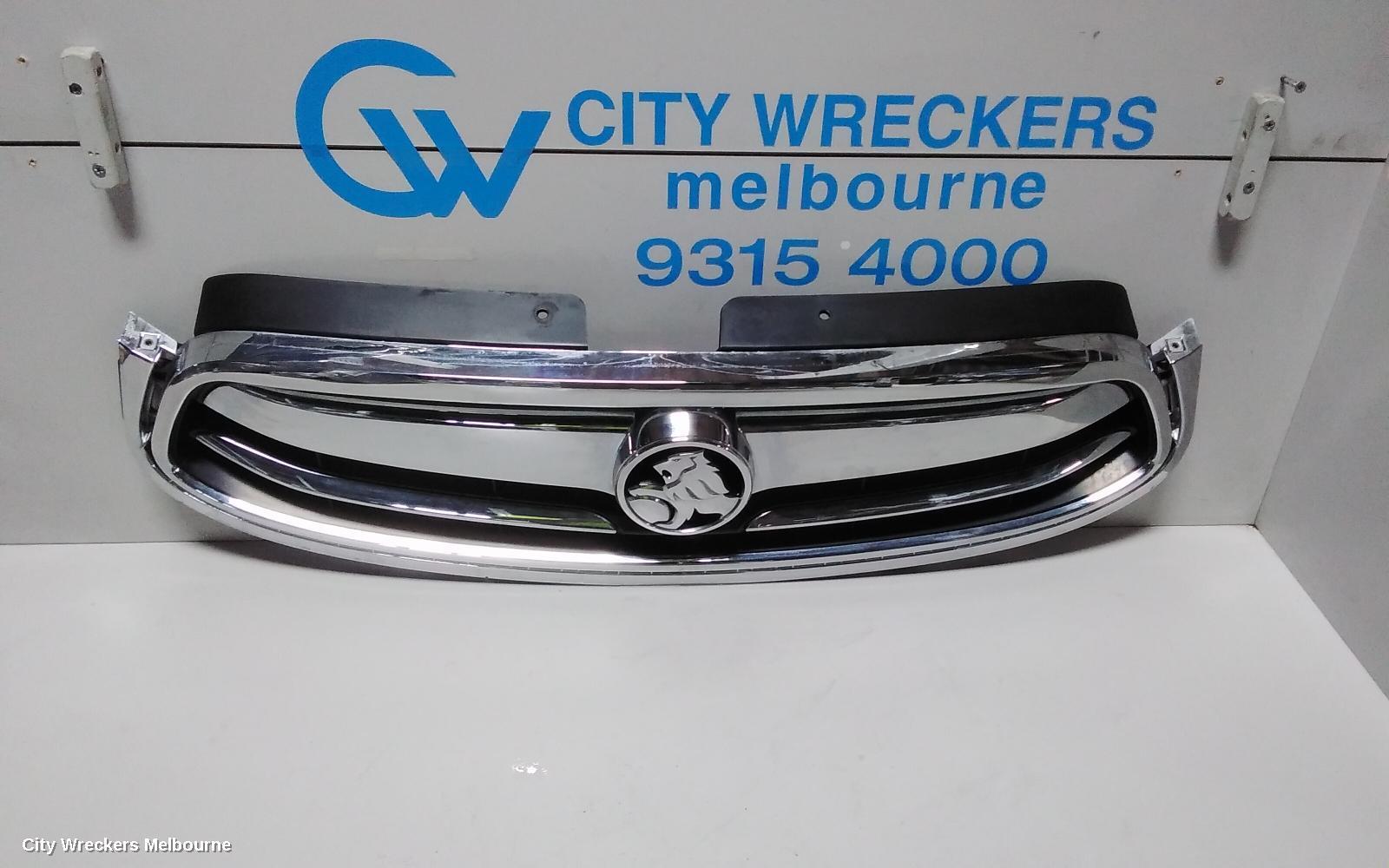 HOLDEN CAPTIVA 2012 Grille
