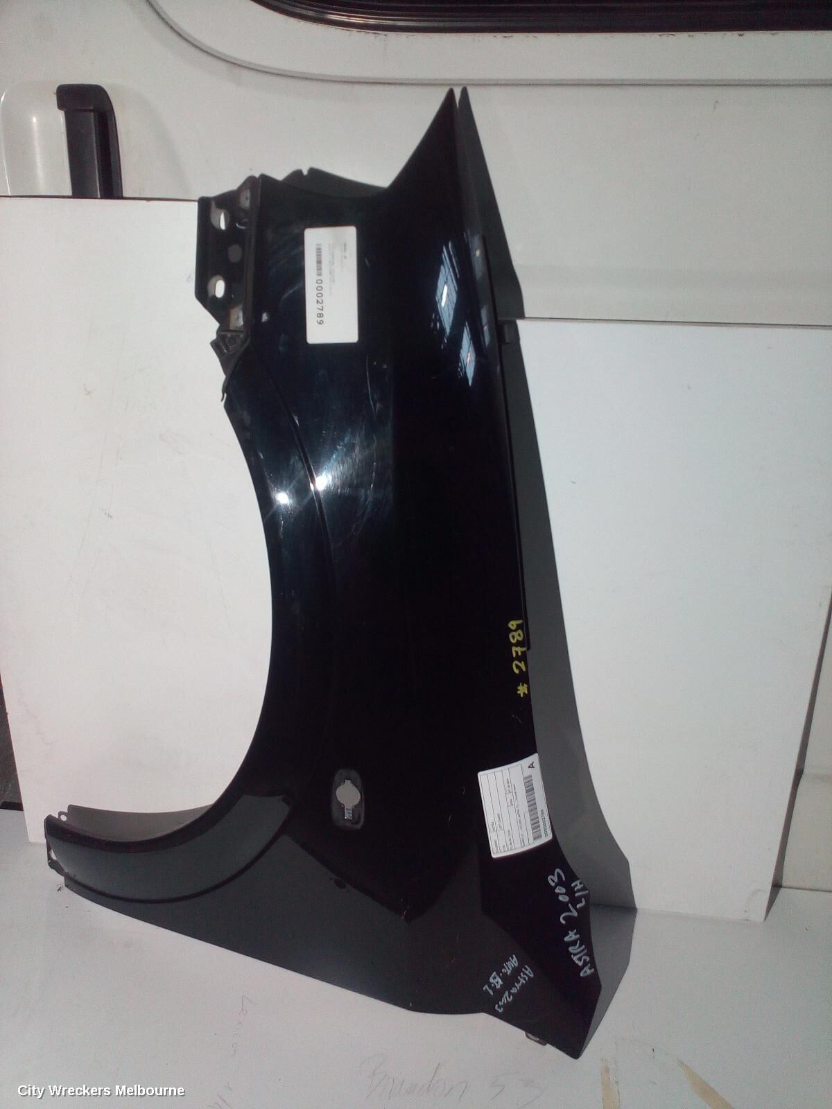 HOLDEN ASTRA 2004 Left Guard