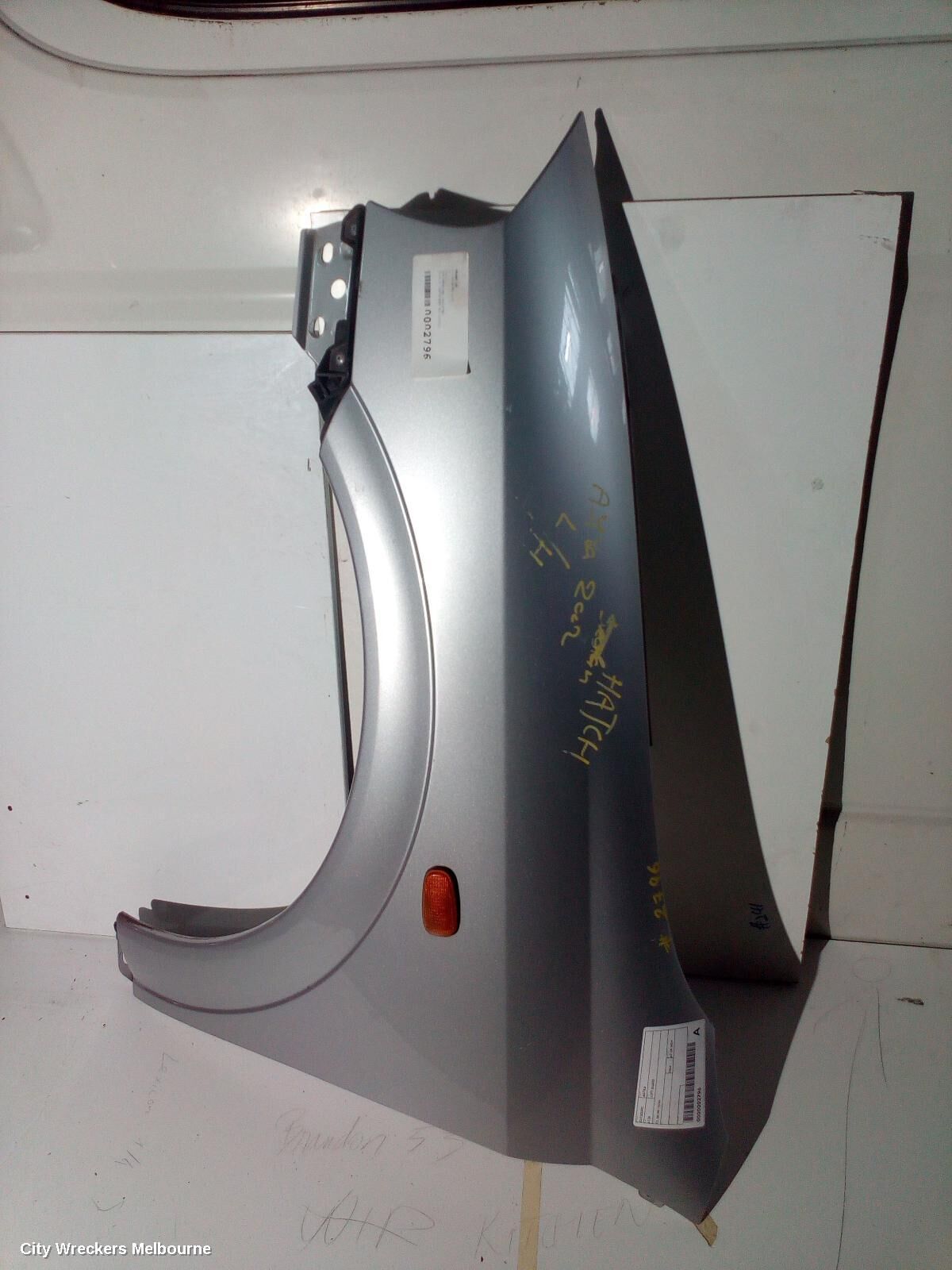 HOLDEN ASTRA 2004 Left Guard