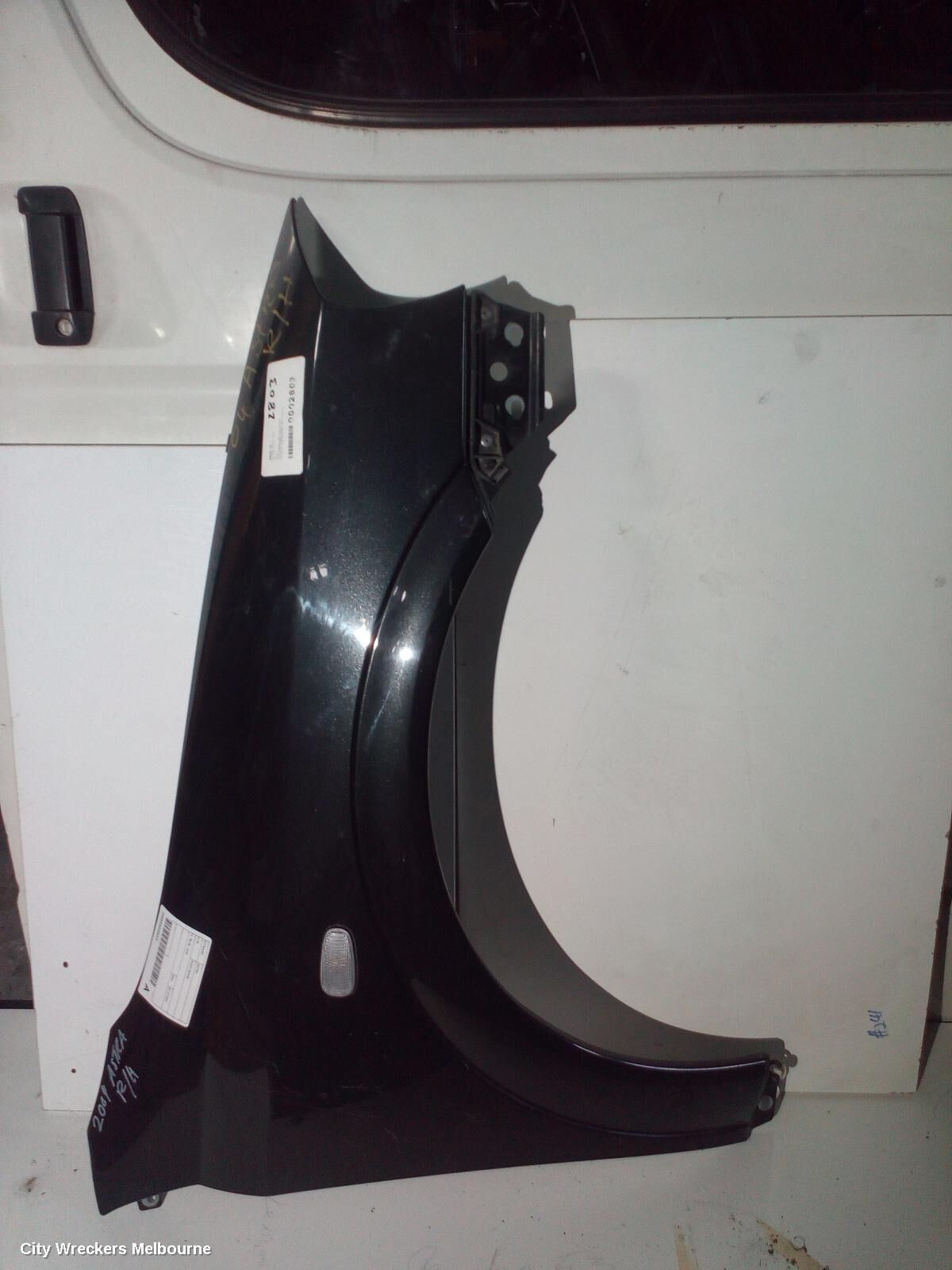 HOLDEN ASTRA 2002 Right Guard