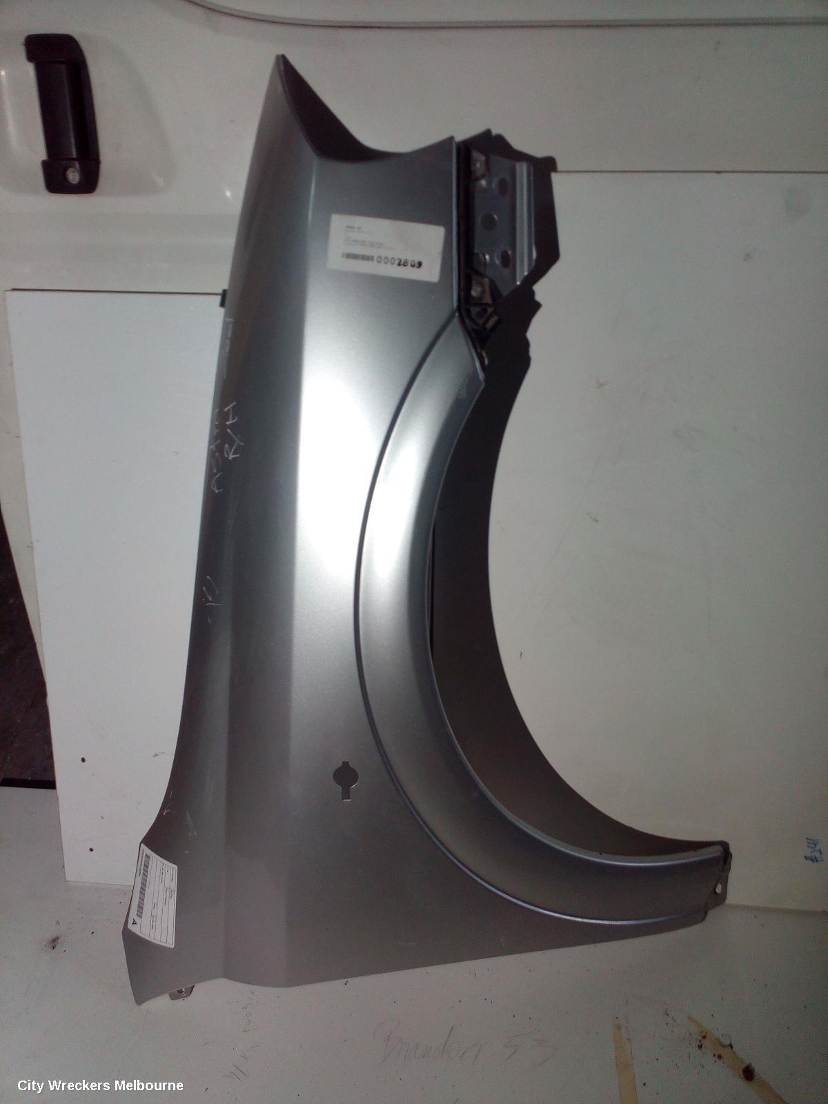 HOLDEN ASTRA 2002 Right Guard