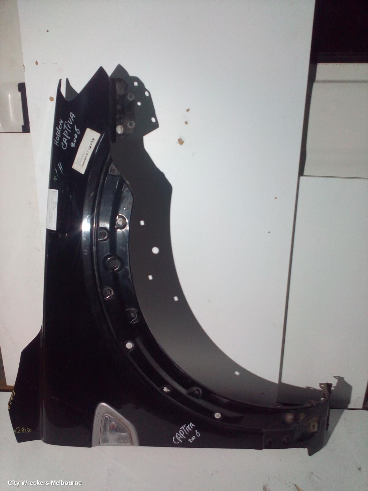 HOLDEN CAPTIVA 2006 Right Guard