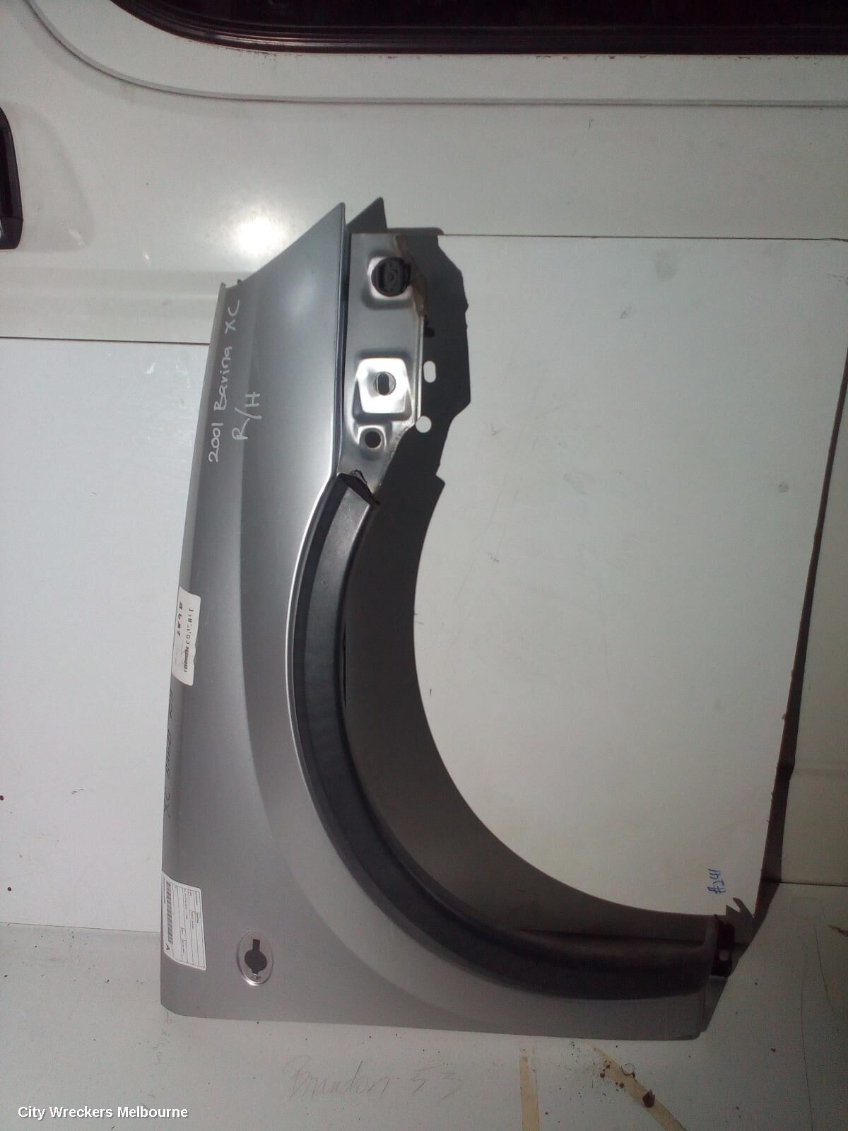 HOLDEN BARINA 2001 Right Guard
