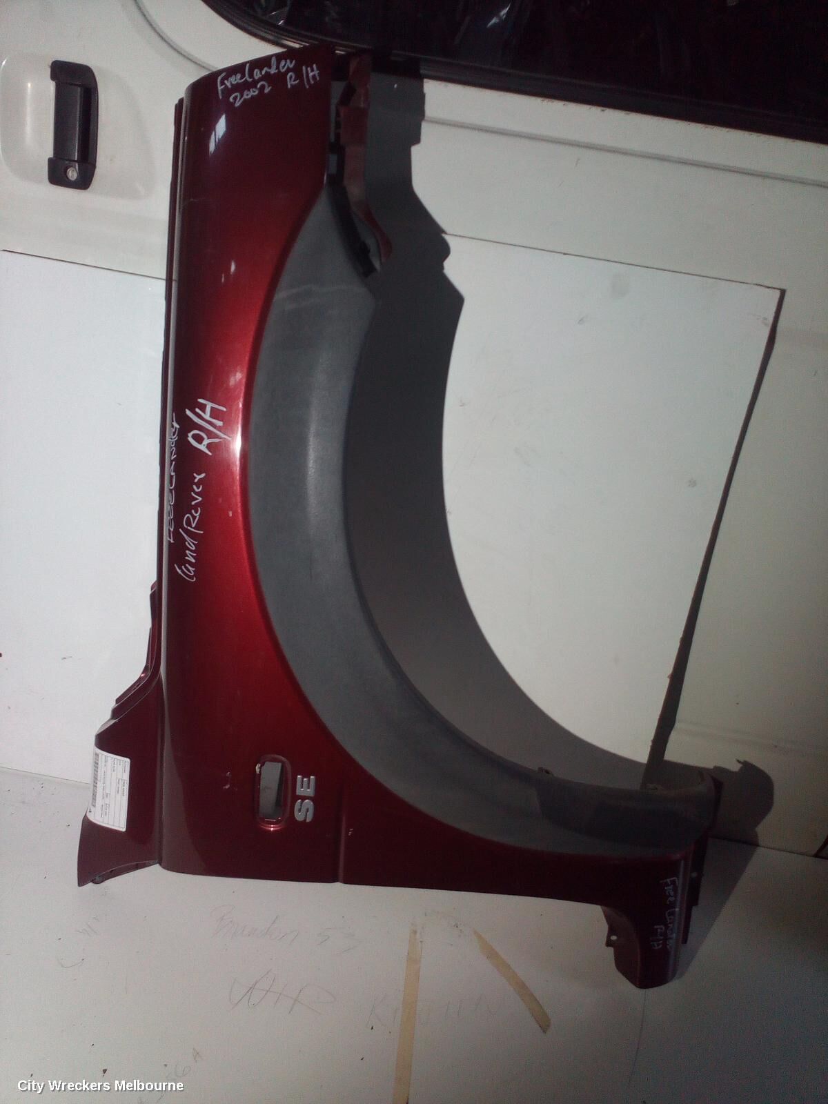 LAND ROVER FREELANDER 2001 Right Guard