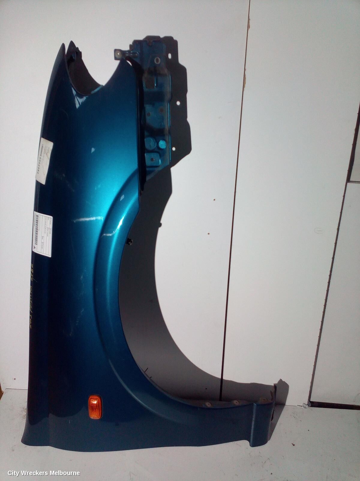 NISSAN PULSAR 2003 Right Guard