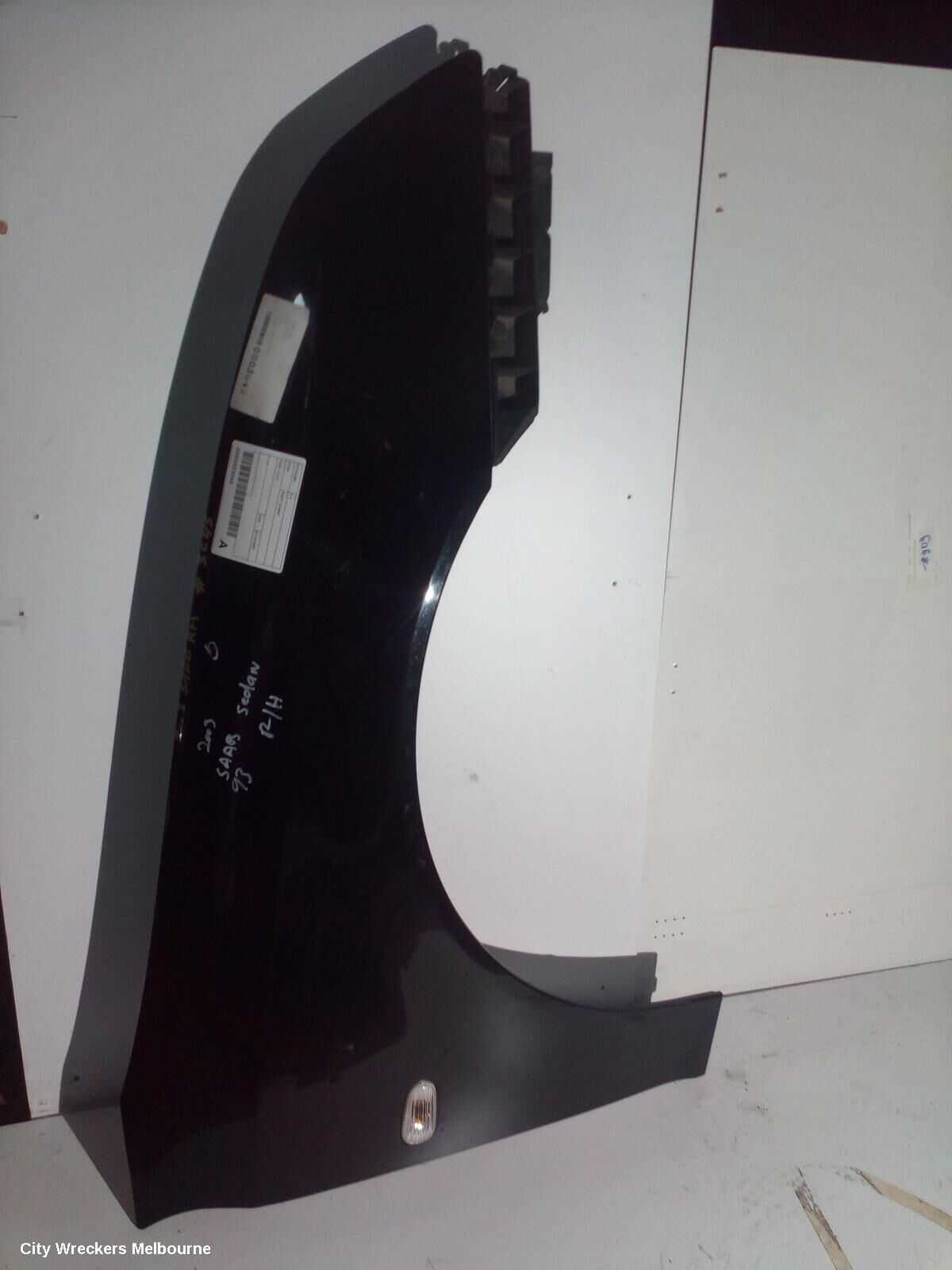 SAAB 9 3 2003 Right Guard