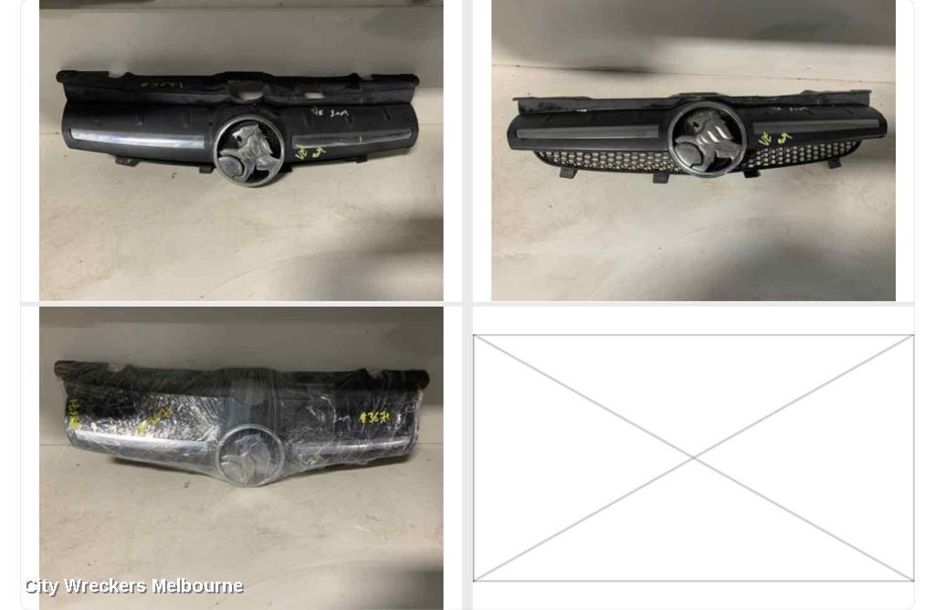 HOLDEN COMMODORE 2008 Grille