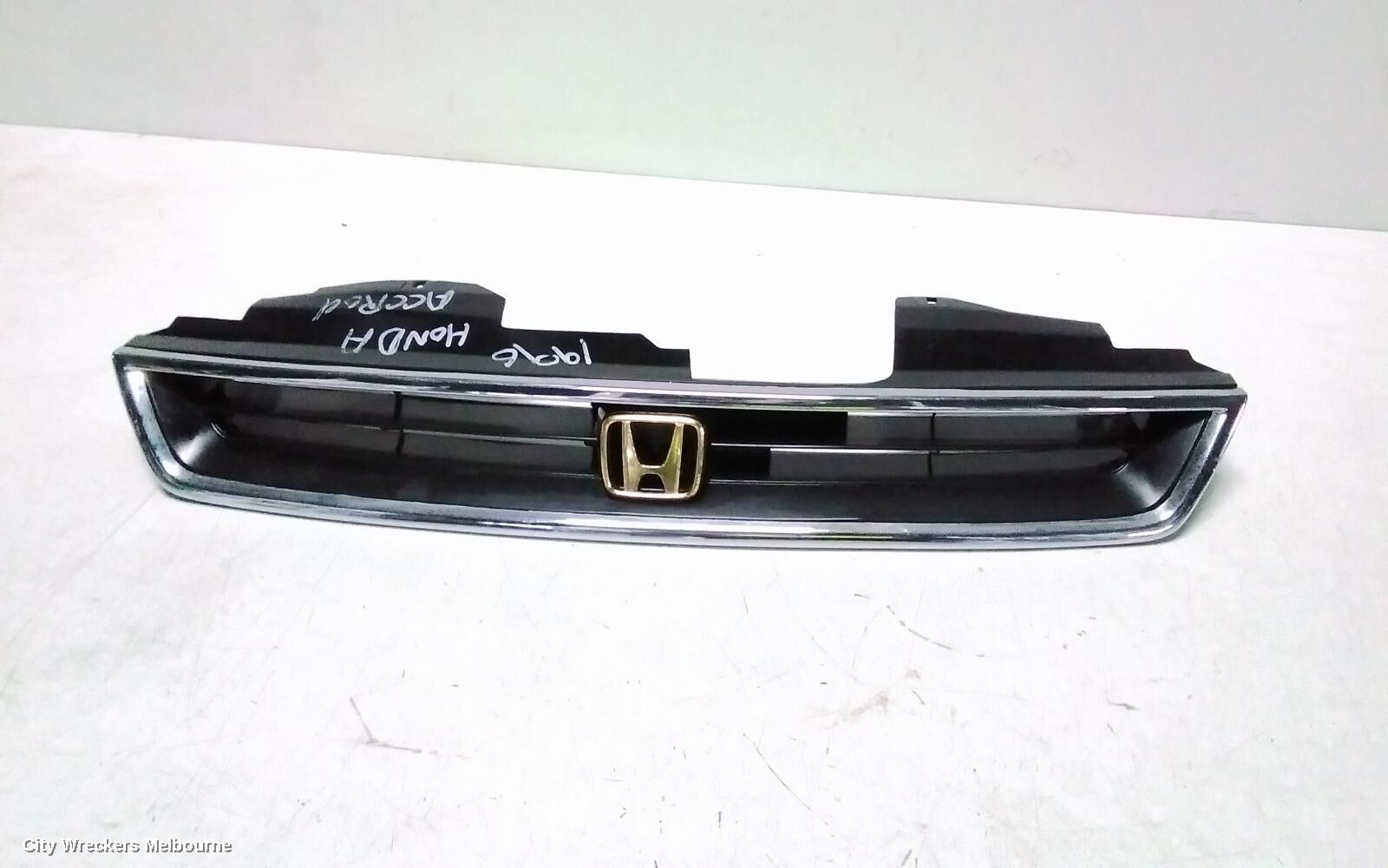 HONDA ACCORD 1997 Grille