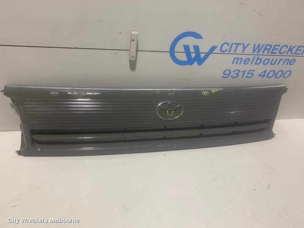 TOYOTA HIACE 1997 Grille