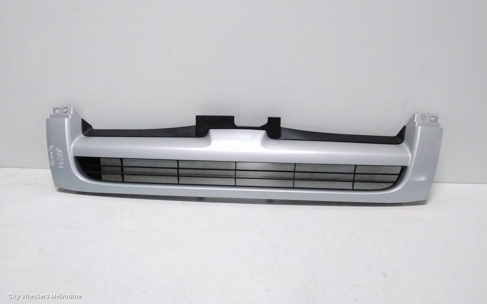 TOYOTA HIACE 2007 Grille