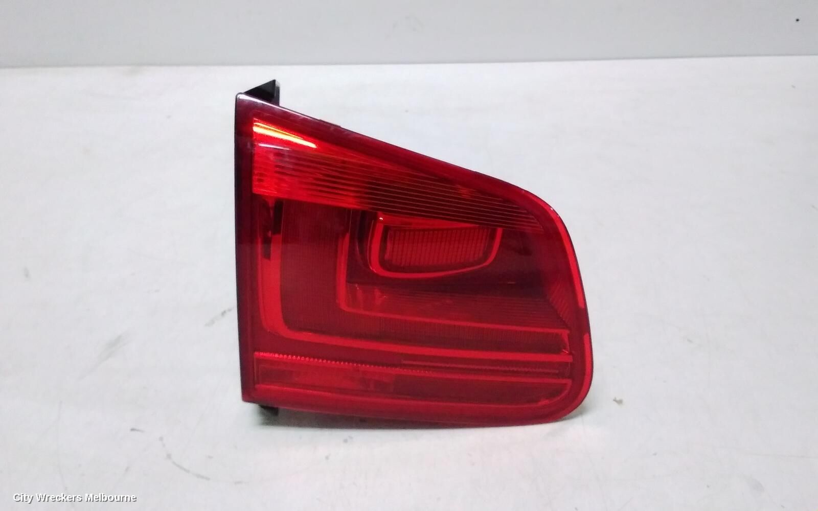 VOLKSWAGEN TIGUAN 2016 Rear Garnish