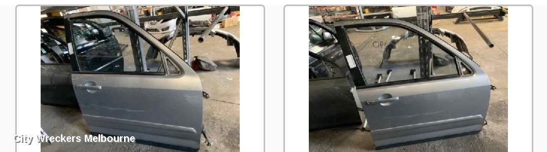 HONDA CRV 2004 Right Front Door