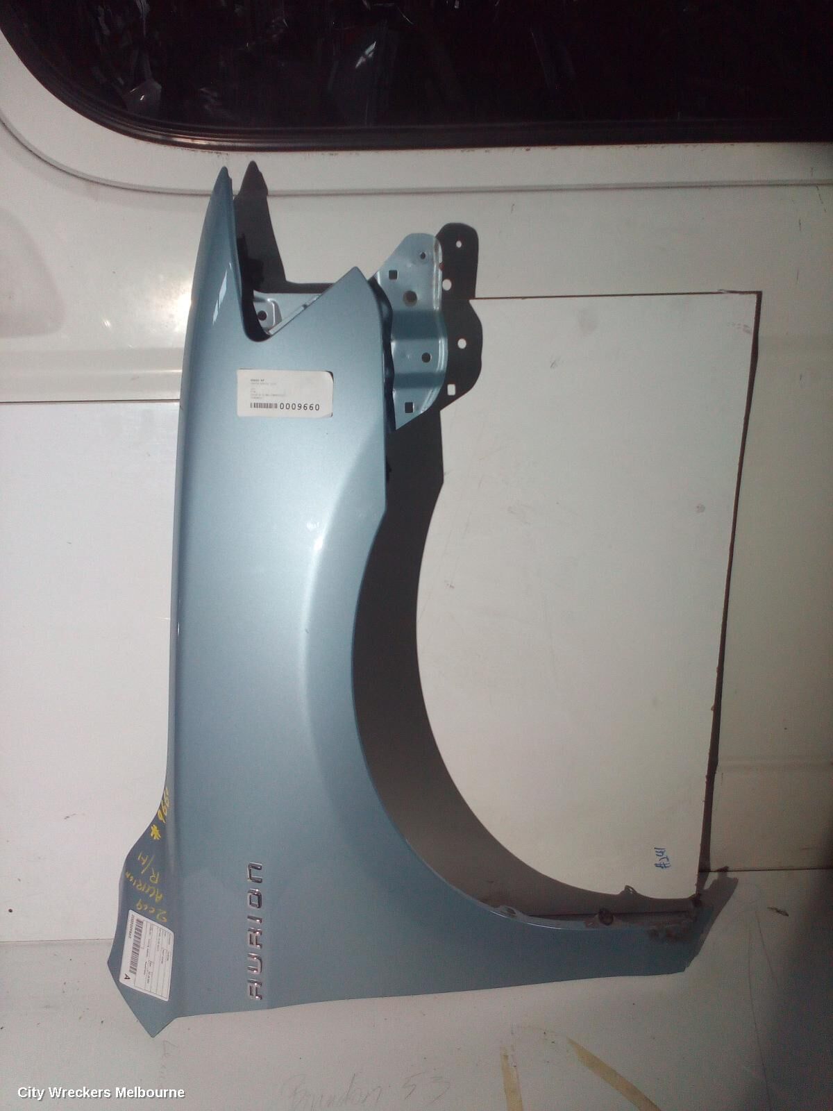 TOYOTA AURION 2009 Right Guard