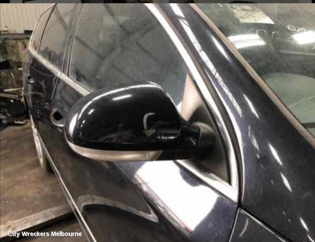 VOLKSWAGEN PASSAT 2010 Right Door Mirror