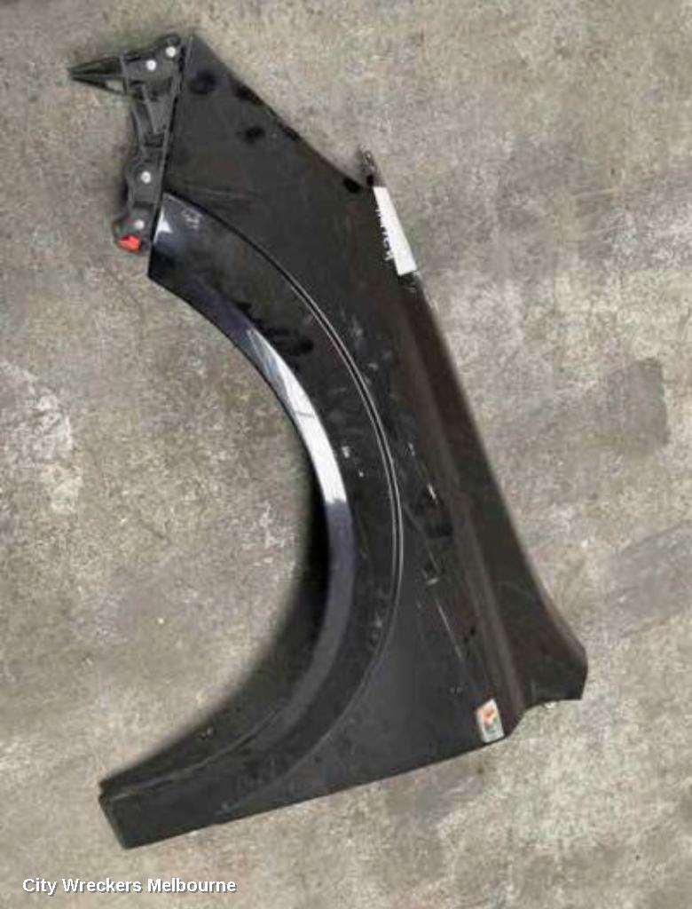 HOLDEN ASTRA 2006 Left Guard
