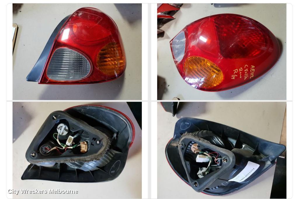 TOYOTA COROLLA 2000 Right Taillight