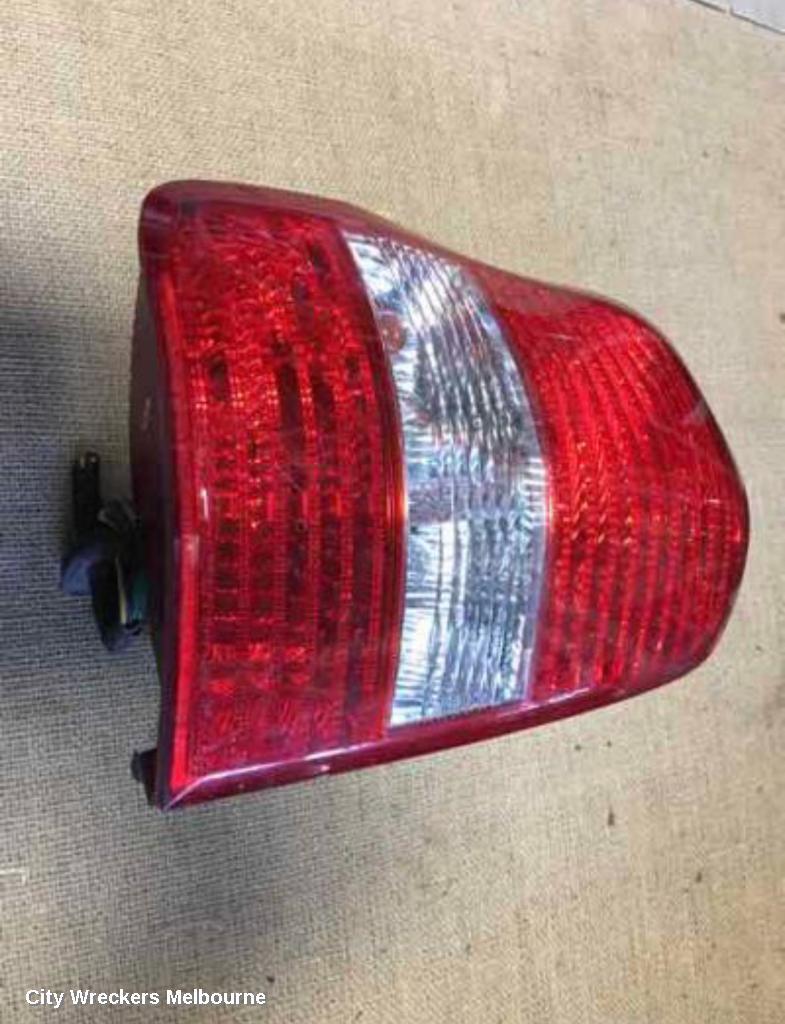 KIA CARNIVAL/GRAND CARNIVAL 2004 Left Taillight