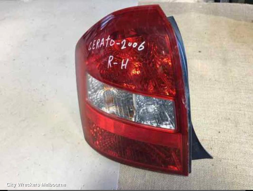 KIA CERATO 2006 Right Taillight