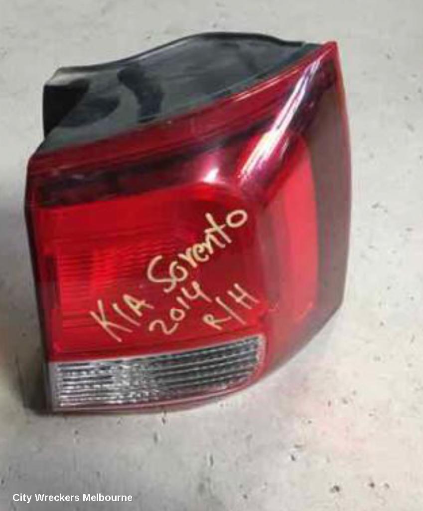KIA SORENTO 2014 Right Taillight