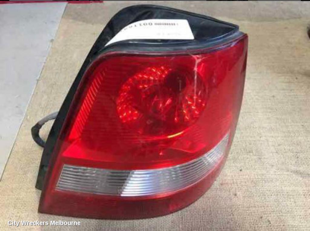 KIA SORENTO 2004 Right Taillight