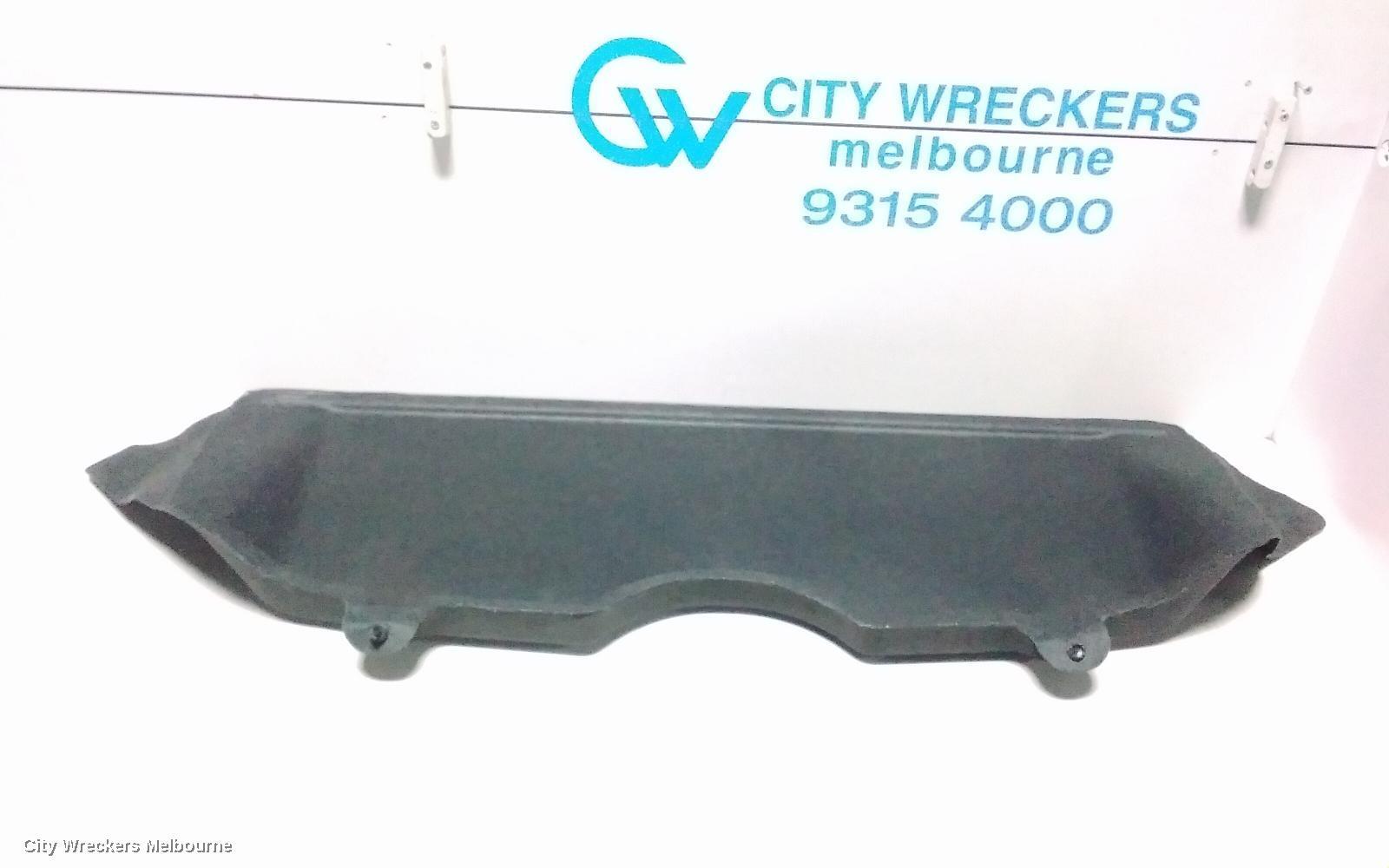 NISSAN JUKE 2014 Parcel Shelf