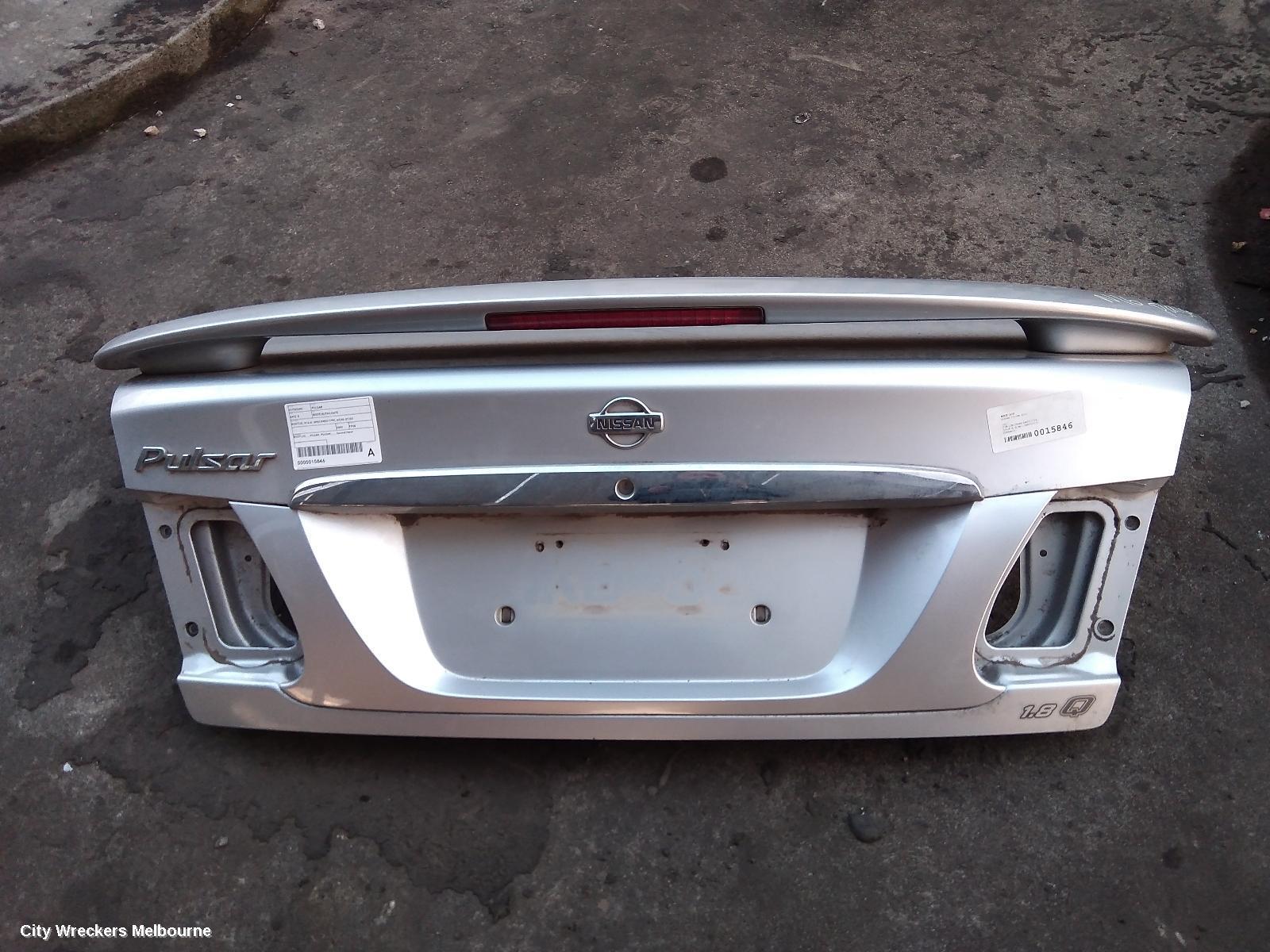 NISSAN PULSAR 2000 Bootlid/Tailgate