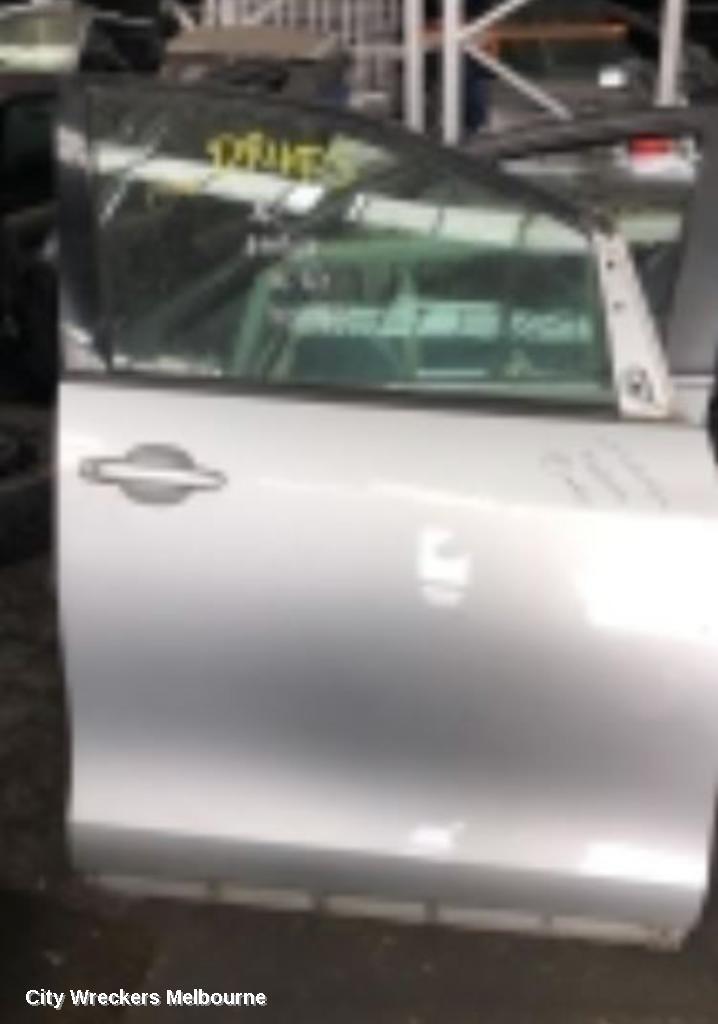 TOYOTA TARAGO 2007 Right Front Door