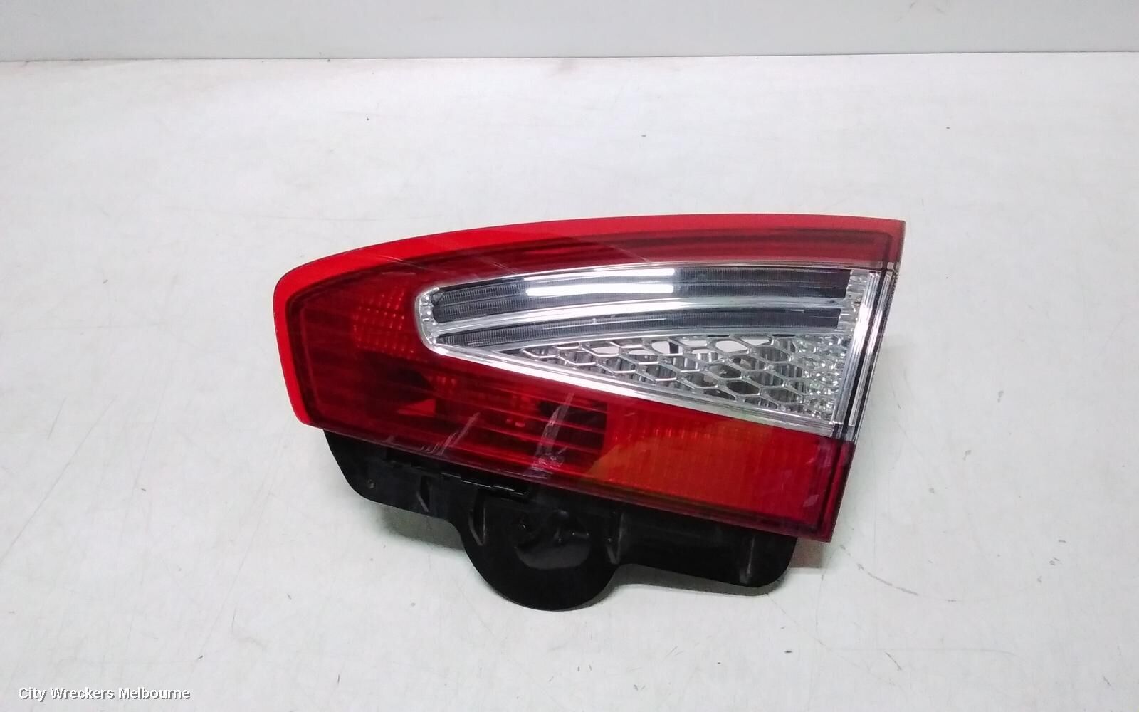 FORD MONDEO 2010 Rear Garnish