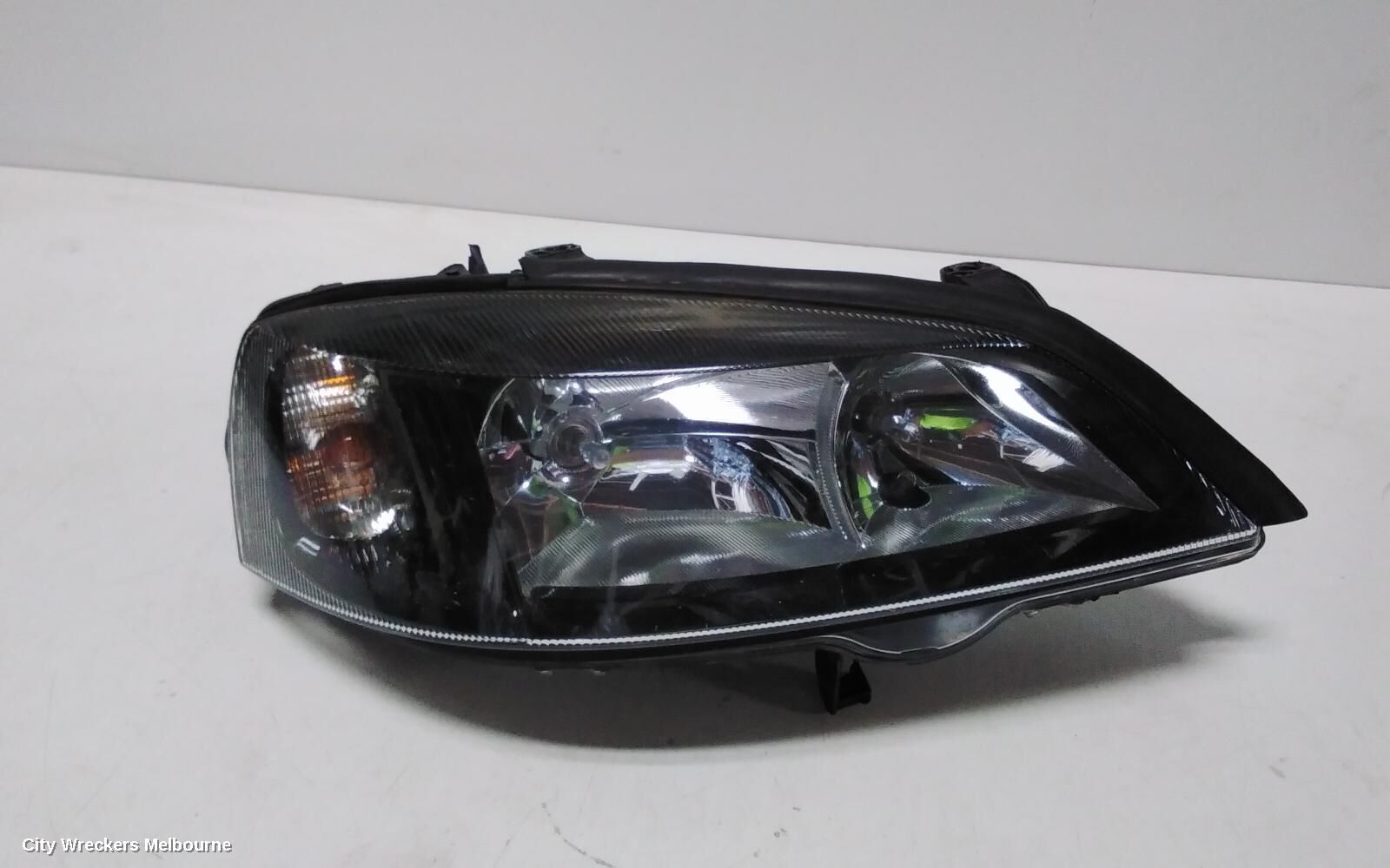 HOLDEN ASTRA 2003 Right Headlamp