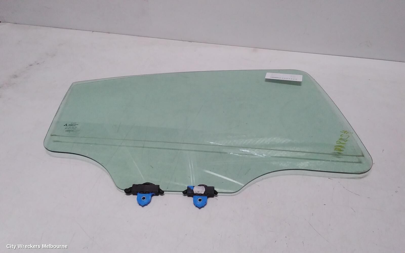 MITSUBISHI 380 2006 Right Rear Door Window