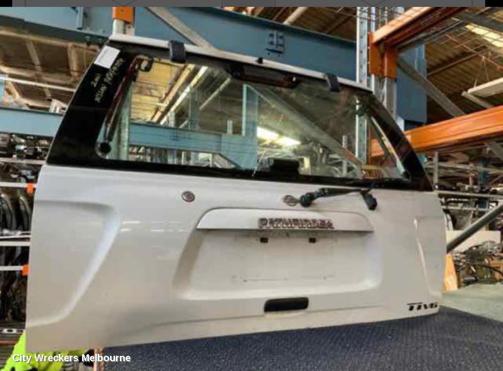 NISSAN PATHFINDER 2001 Bootlid/Tailgate