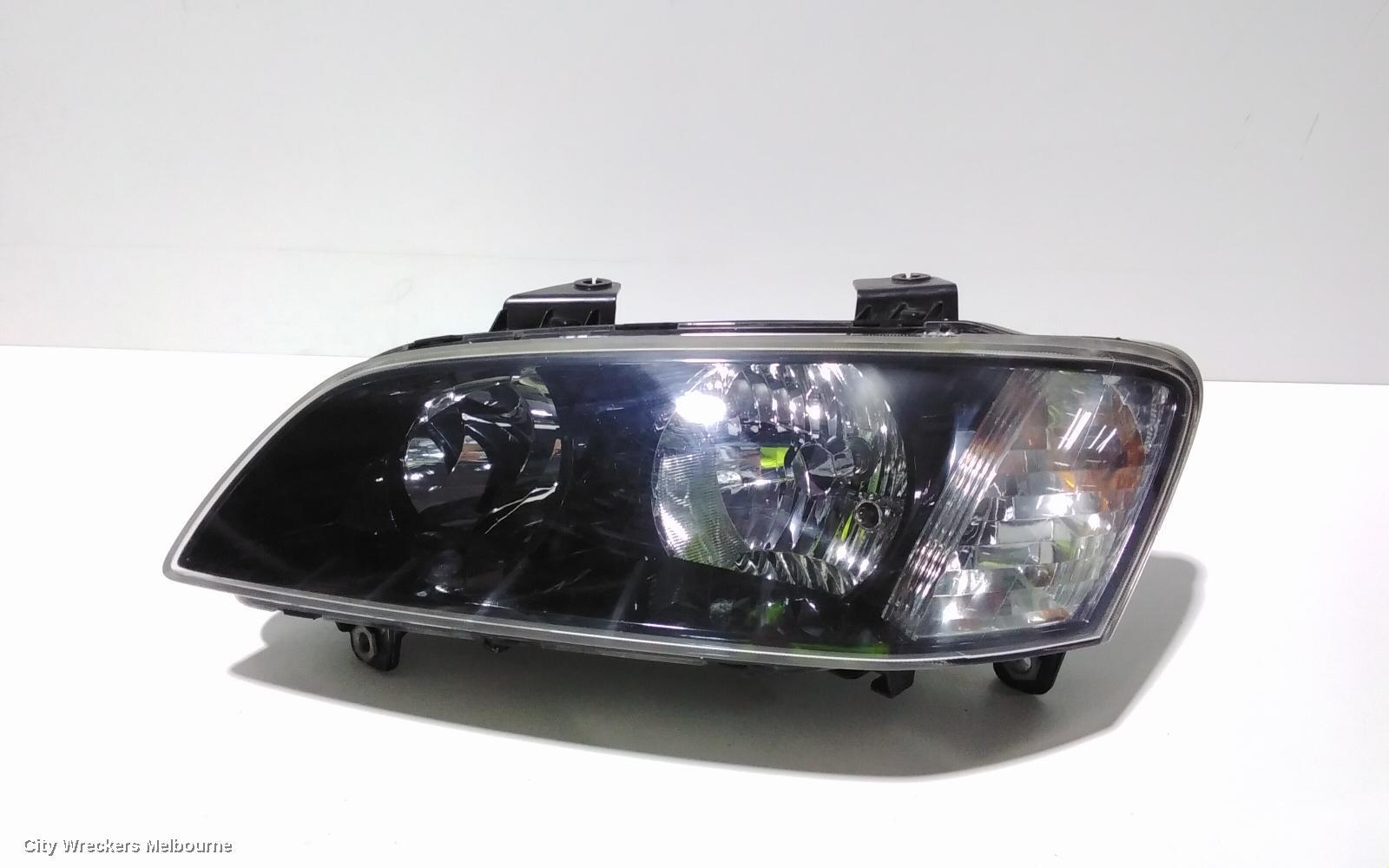 HOLDEN COMMODORE 2007 Left Headlamp