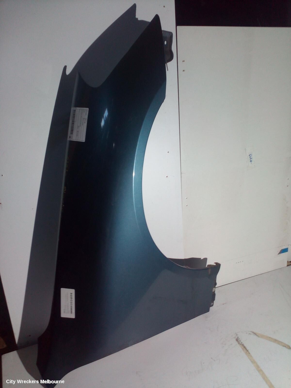 NISSAN SKYLINE 2005 Right Guard